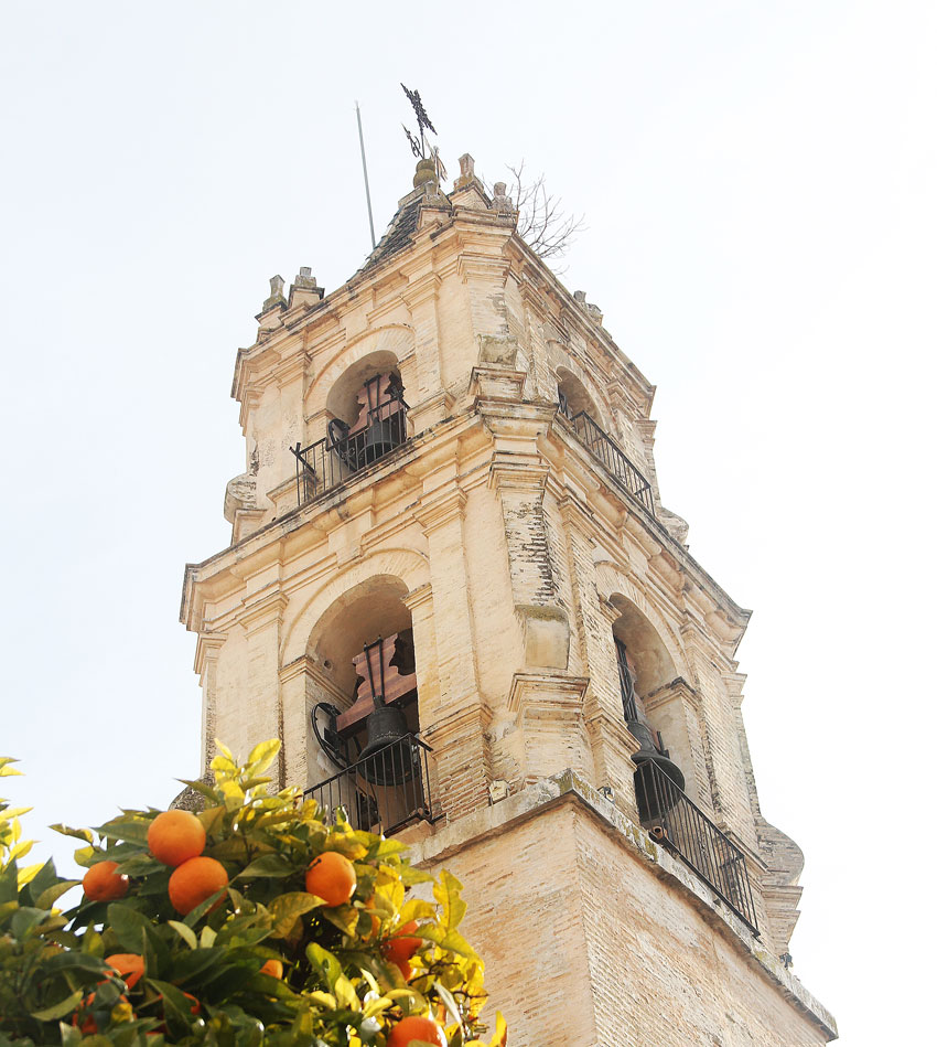Detalle del campanario de la iglesia